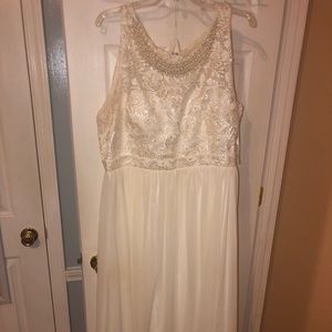 Wedding dress used as a prom dress. Size 4XL.